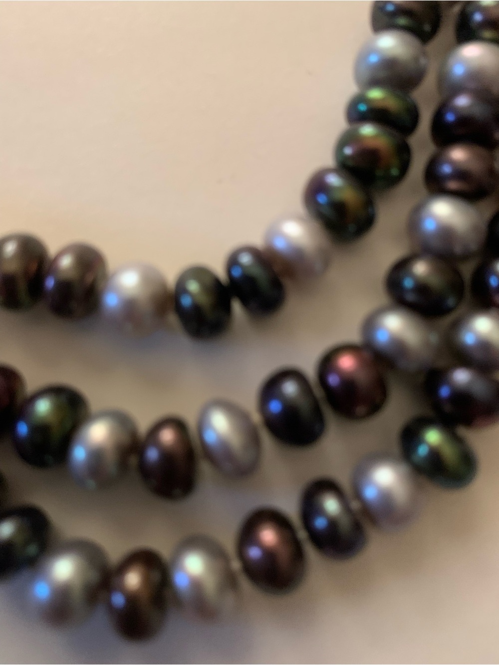 Freshwater Pearl Necklace in Iridescent Black and Silver - Untitled Brand